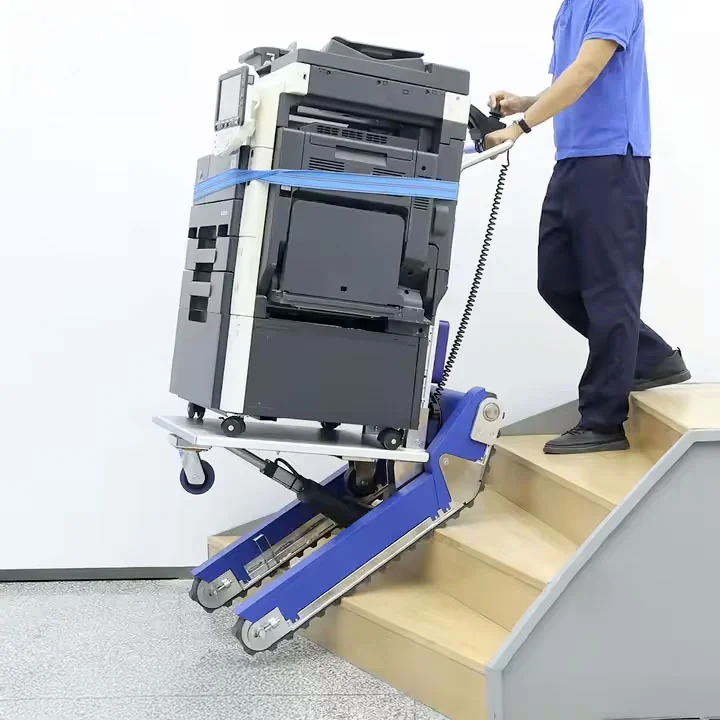 CT300A — trasporto di attrezzature in contenitore
